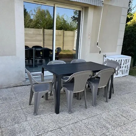 Superbe Appartement Proche De Tout, Climatise. La Teste-de-Buch Exterior photo